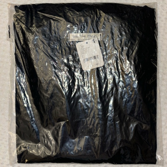 NEW! We The FREE PEOPLE Naomi Tee Short Sleeve SMALL Boxy Shirt WASHED BLACK - Picture 8 of 11